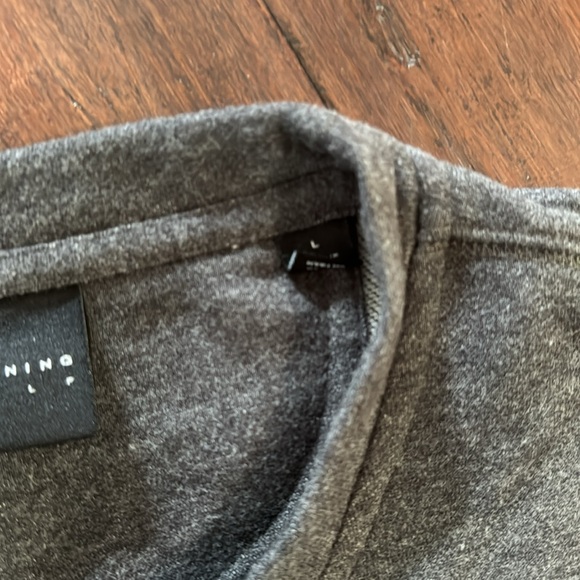 DUNNING GOLF SWEATSHIRT - Picture 3 of 9